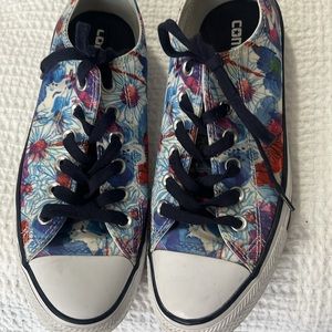 Women’s Converse